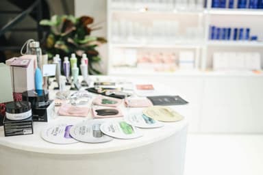 どのような業務用商品を冷蔵保管するべきですか？